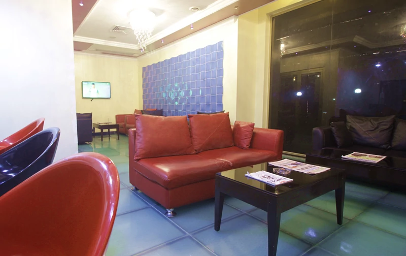 /web/uploads/116/Chesney Hotel/header-images/lounge (1).jpg